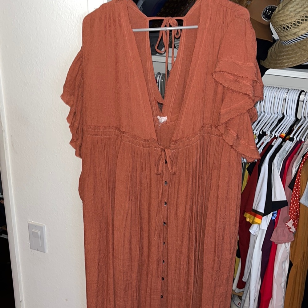 ANIKA POCKETED BUTTON DOWN RUFFLE MAXI DRESS